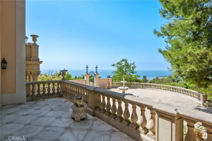 2736 Via Victoria, Palos Verdes Estates, California 90274