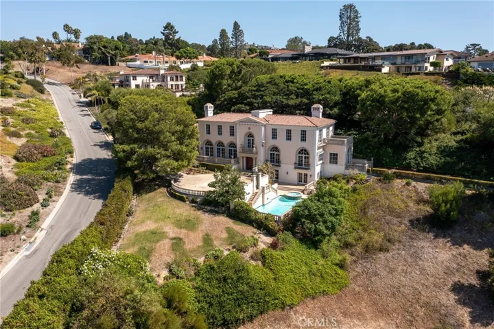 2736 Via Victoria, Palos Verdes Estates, California 90274