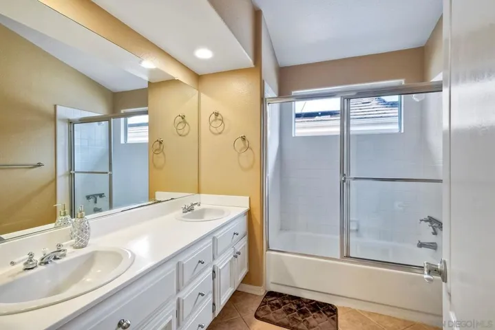 15763 Quiet Valley Lane, Poway, California 92064