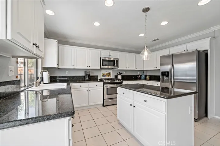32222 Corte Gardano, Temecula, California 92592