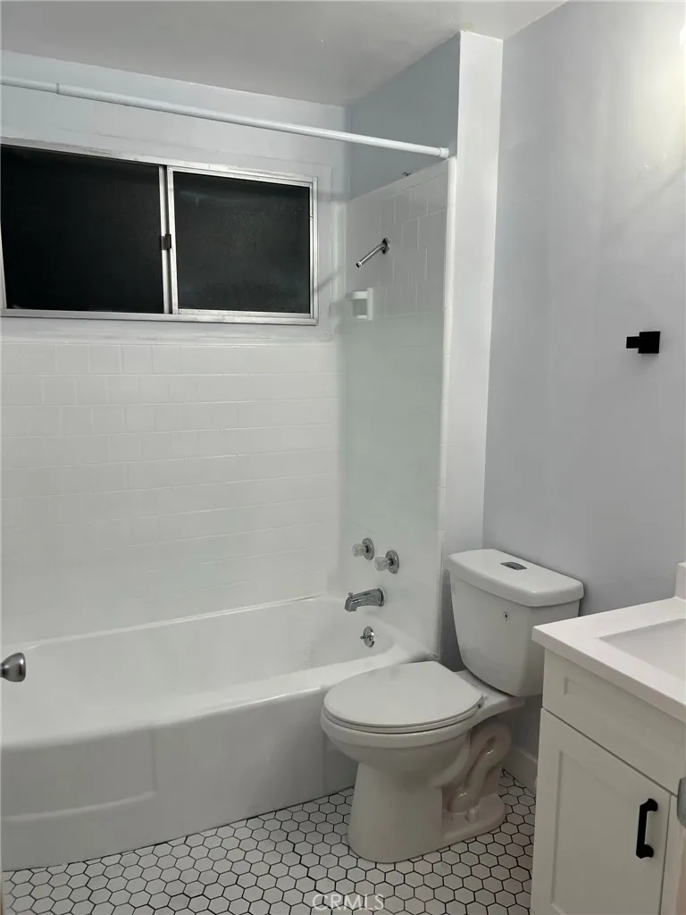 gallery-image 2
