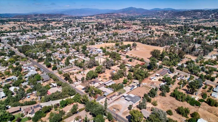 1010 7th Street, Ramona, California 92065