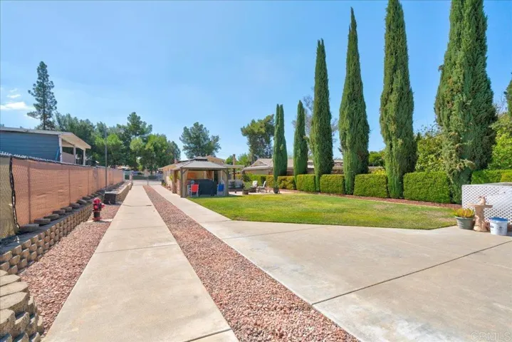 1010 7th Street, Ramona, California 92065