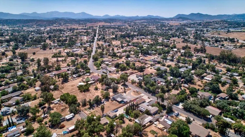 1010 7th Street, Ramona, California 92065