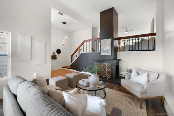 3289 Old Bridgeport Way, San Diego, California 92111