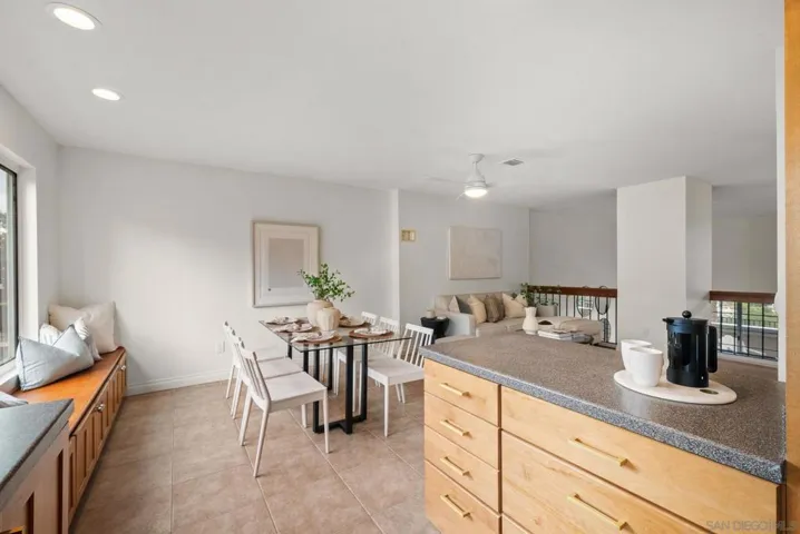 3289 Old Bridgeport Way, San Diego, California 92111
