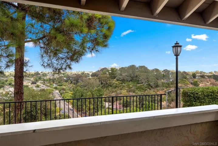 3289 Old Bridgeport Way, San Diego, California 92111