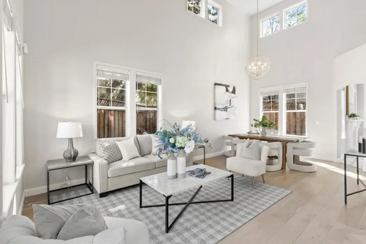 73 Chester Circle, Los Altos, California 94022