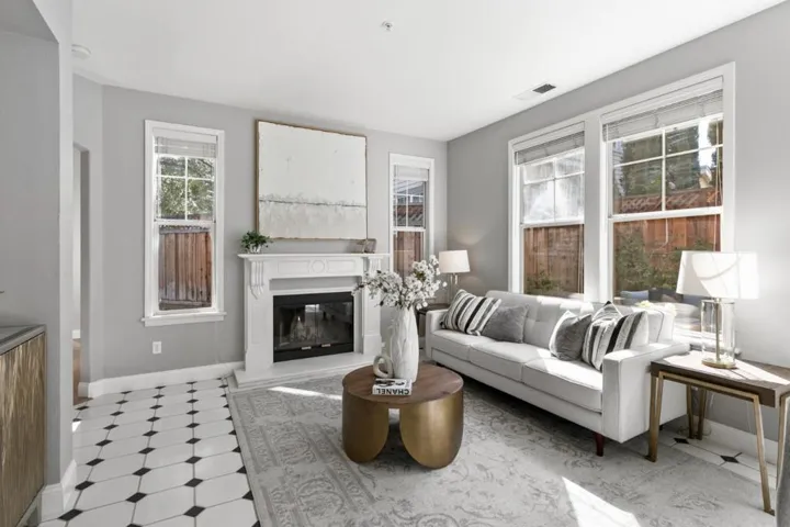 73 Chester Circle, Los Altos, California 94022