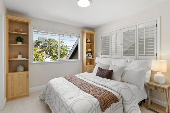73 Chester Circle, Los Altos, California 94022