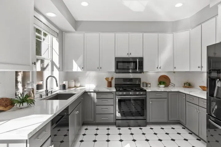 73 Chester Circle, Los Altos, California 94022