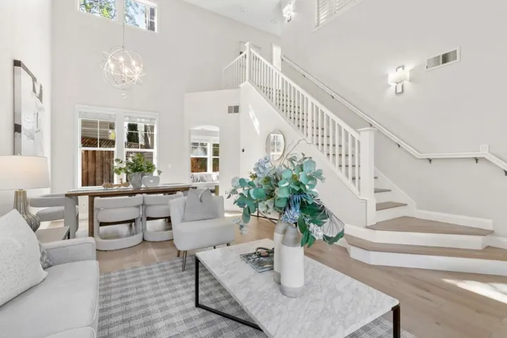 73 Chester Circle, Los Altos, California 94022
