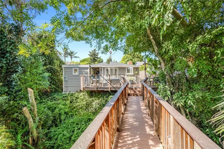 520 Oak Street, Laguna Beach, California 92651