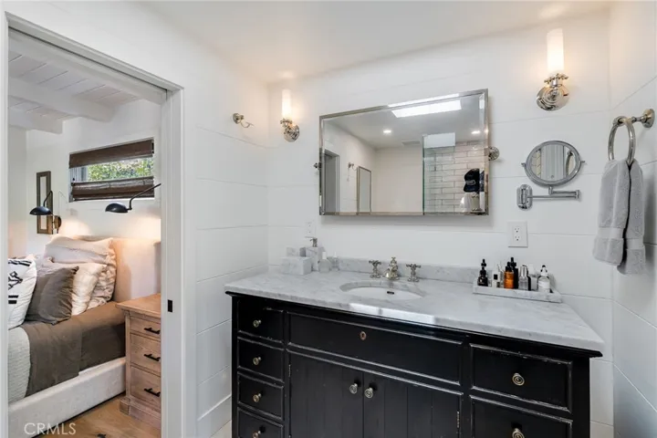 520 Oak Street, Laguna Beach, California 92651