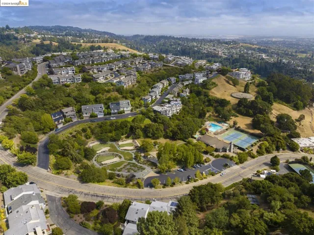 9 Clipper, Oakland, California 94618