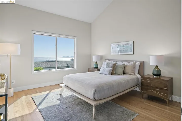 9 Clipper, Oakland, California 94618