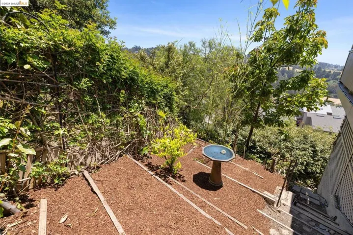 9 Clipper, Oakland, California 94618