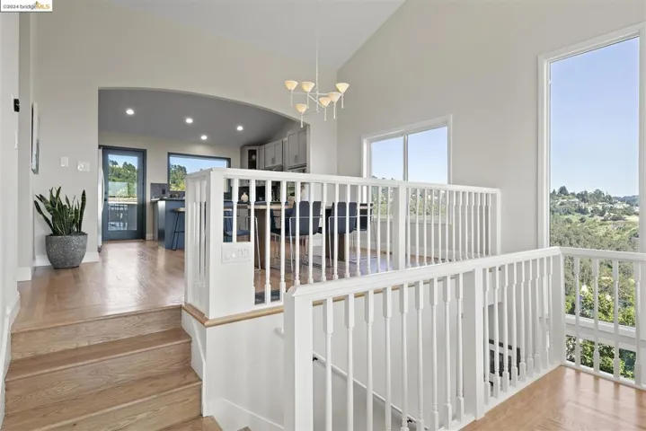 9 Clipper, Oakland, California 94618