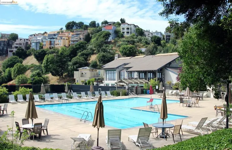 9 Clipper, Oakland, California 94618