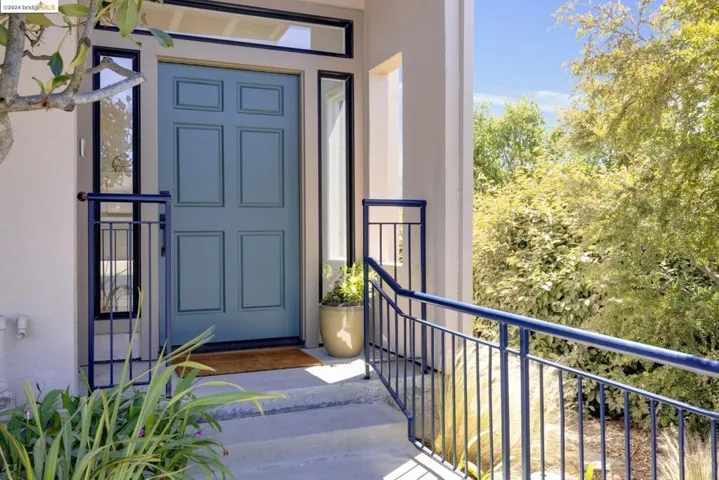 9 Clipper, Oakland, California 94618