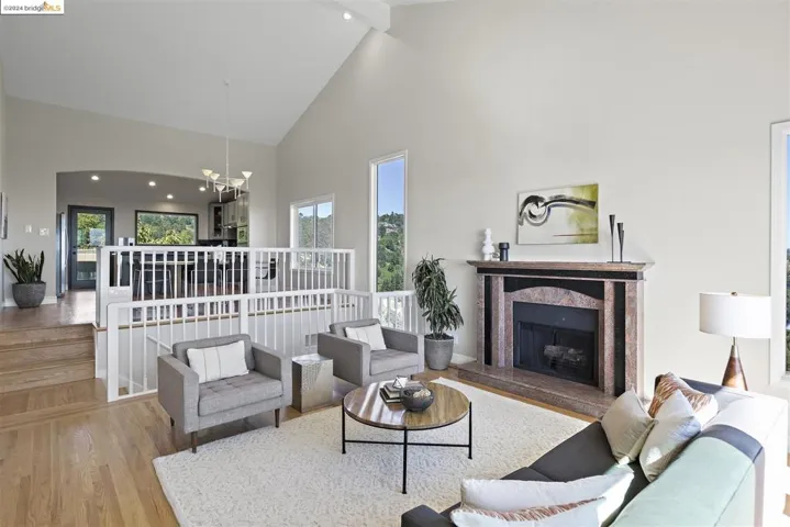 9 Clipper, Oakland, California 94618