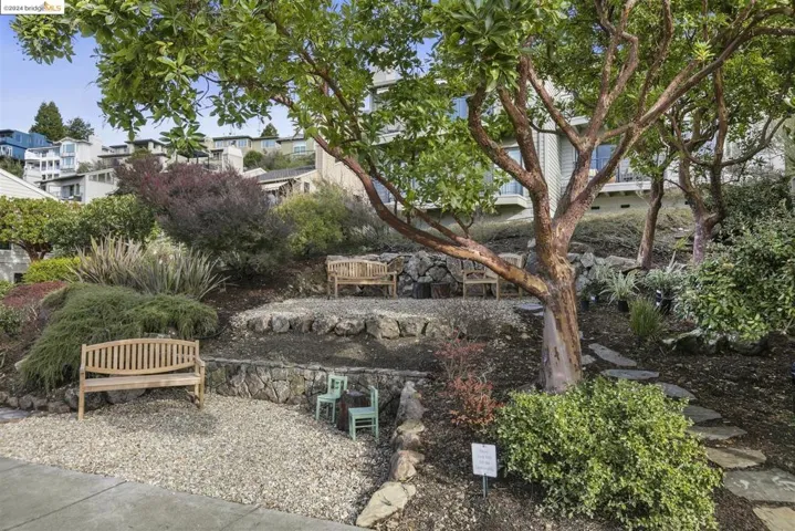 9 Clipper, Oakland, California 94618
