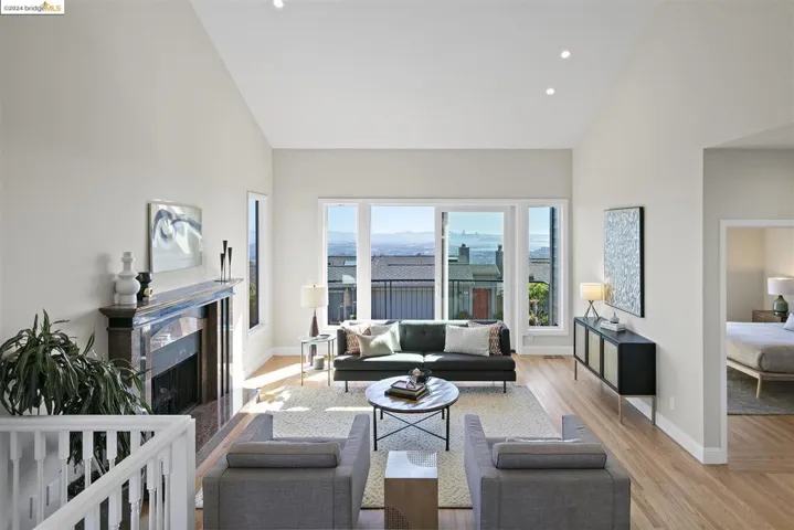 9 Clipper, Oakland, California 94618