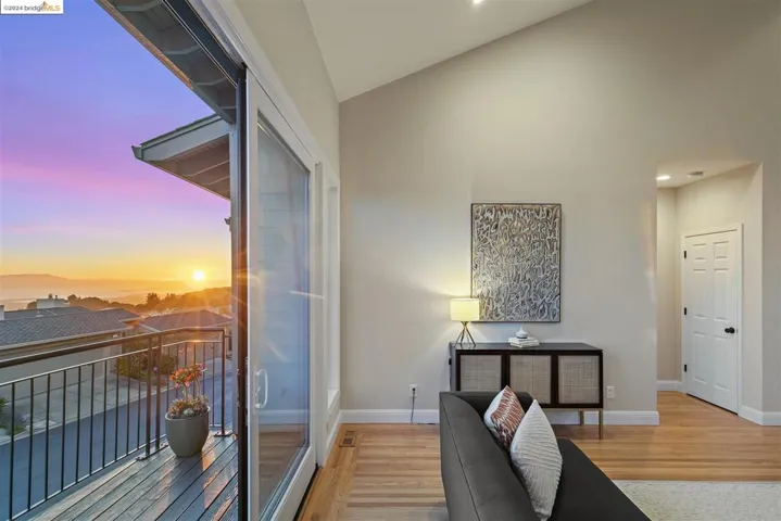 9 Clipper, Oakland, California 94618