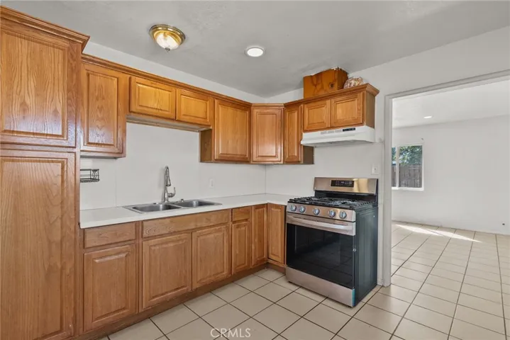 40610 12th Street W, Palmdale, California 93551