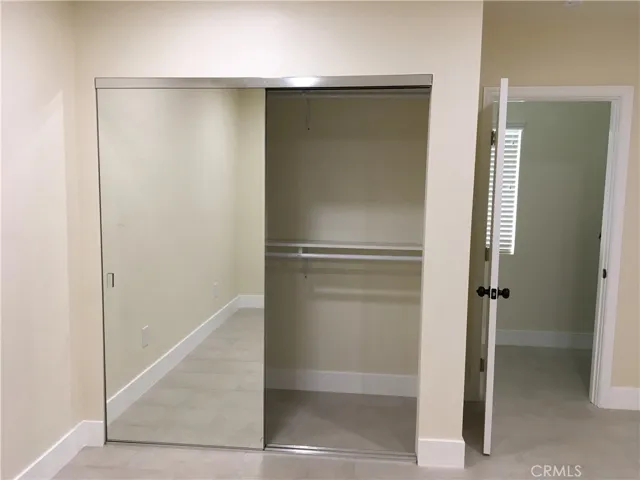 Mirror Closet Doors, Spacious!