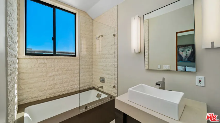 25250 Malibu Road, Malibu, California 90265