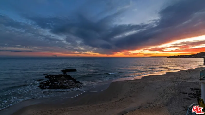 25250 Malibu Road, Malibu, California 90265