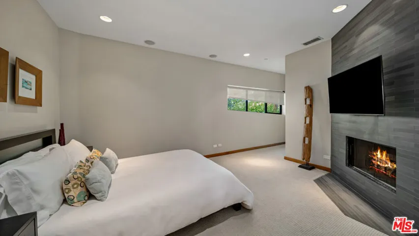 25250 Malibu Road, Malibu, California 90265