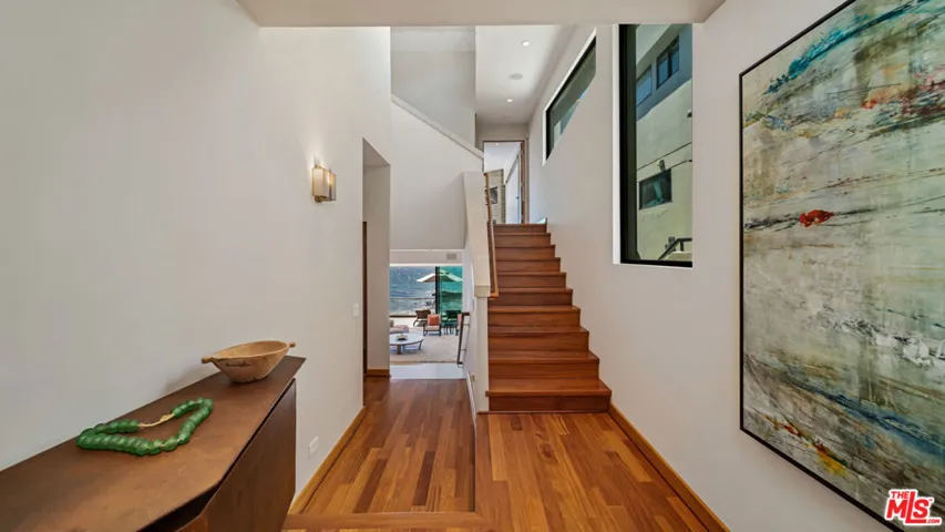 25250 Malibu Road, Malibu, California 90265