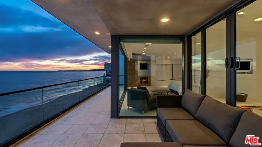 25250 Malibu Road, Malibu, California 90265