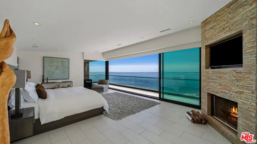 25250 Malibu Road, Malibu, California 90265