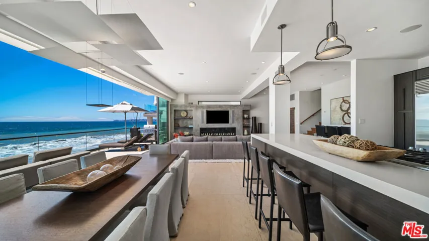25250 Malibu Road, Malibu, California 90265