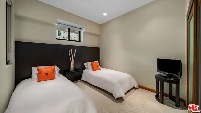 25250 Malibu Road, Malibu, California 90265