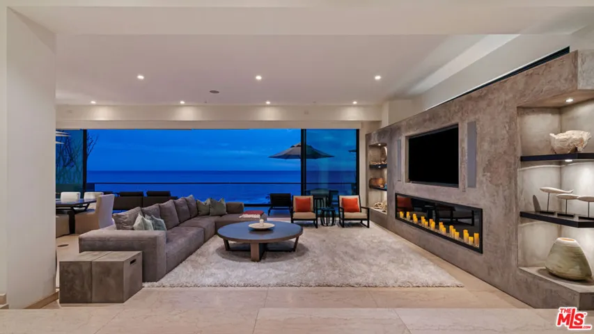 25250 Malibu Road, Malibu, California 90265