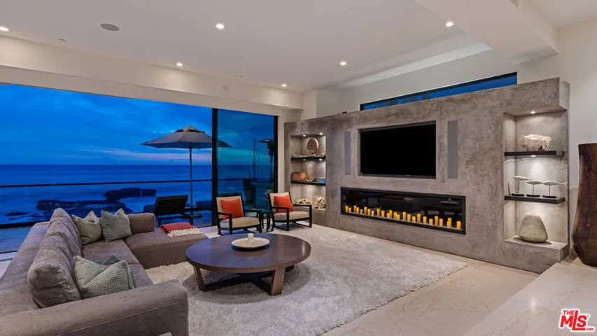 25250 Malibu Road, Malibu, California 90265