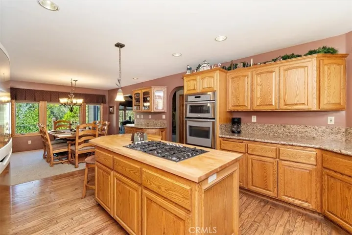 42762 Castlewood Road, Big Bear Lake, California 92315