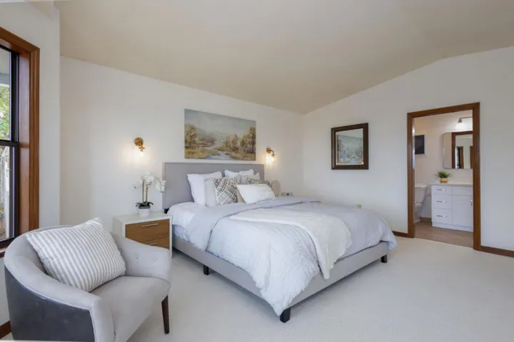 600 California Avenue, Moss Beach, California 94038