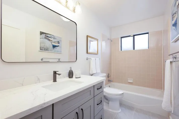 600 California Avenue, Moss Beach, California 94038