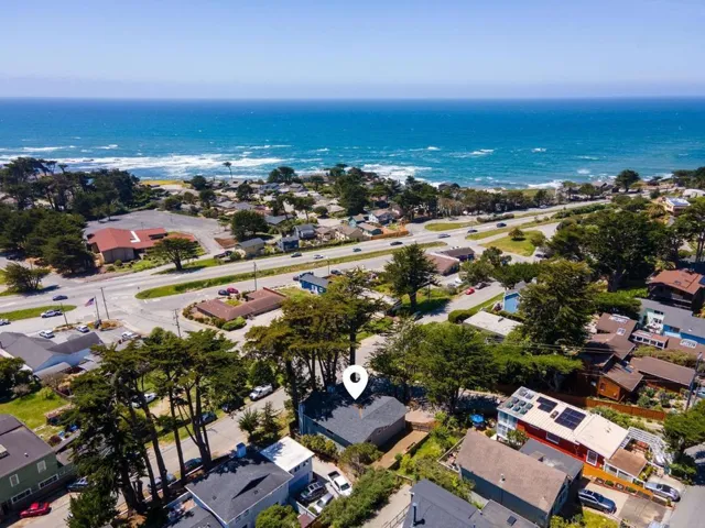 600 California Avenue, Moss Beach, California 94038