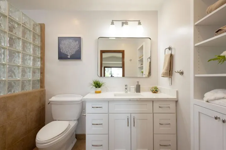 600 California Avenue, Moss Beach, California 94038