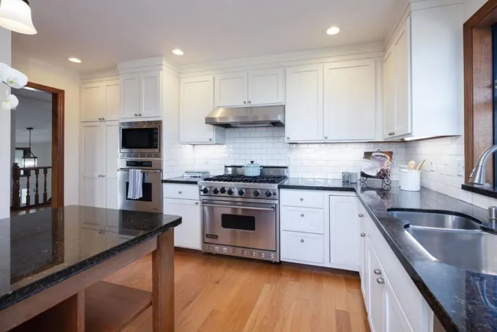 600 California Avenue, Moss Beach, California 94038