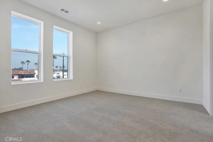 683 W 17th Street, Costa Mesa, California 92627