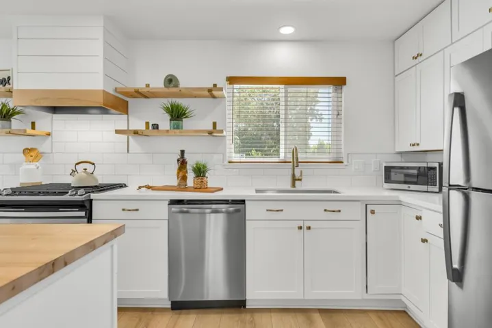 3795 Harbor Street, Pittsburg, California 94565