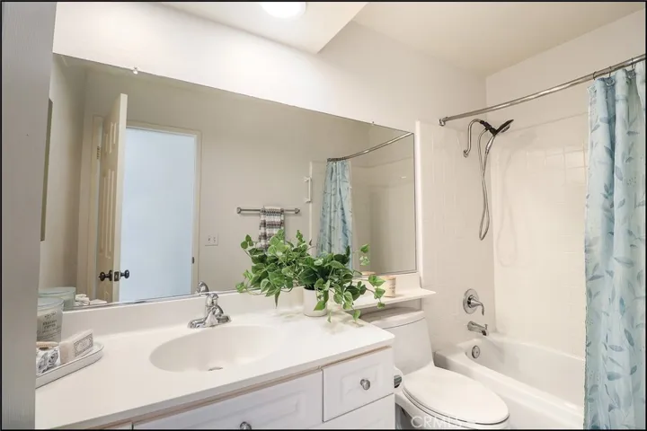 106 La Mirage Circle, Aliso Viejo, California 92656
