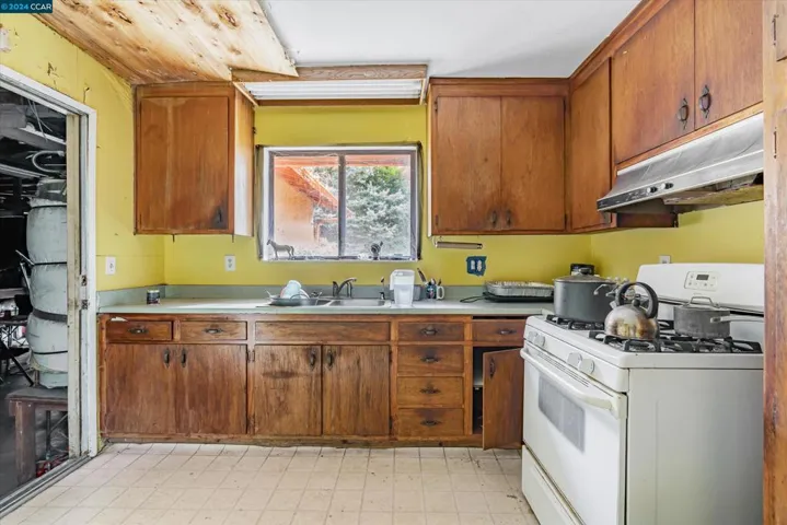 1218 Stony Glen Ln, Cotati, California 94931